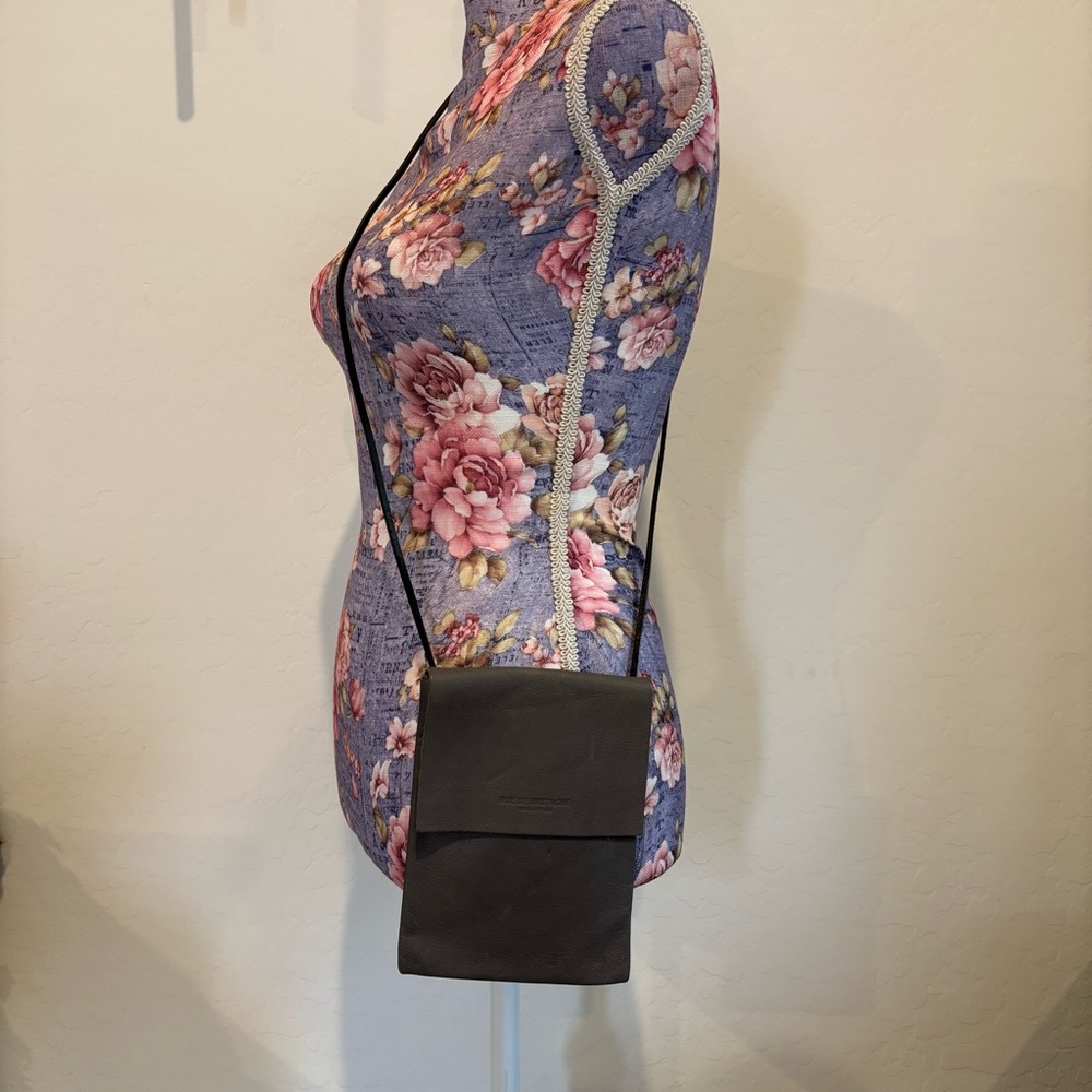 Rue de Bretagne leather mini flap pouch crossbody bag